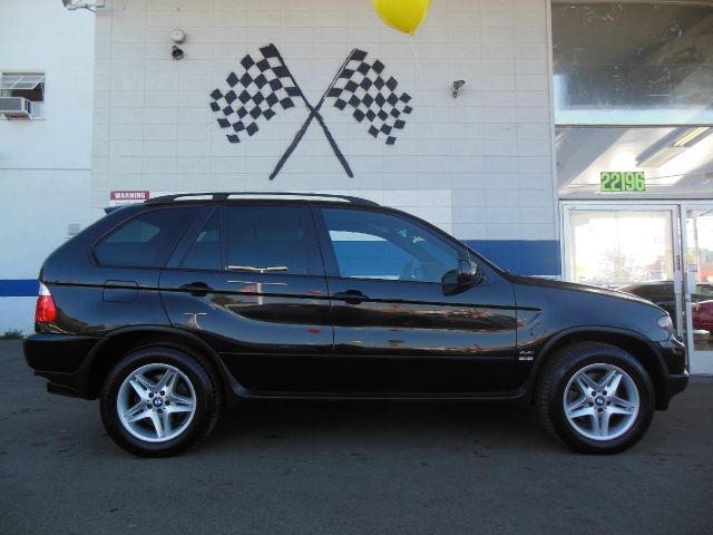 BMW X5 Luxury 4WD SUV