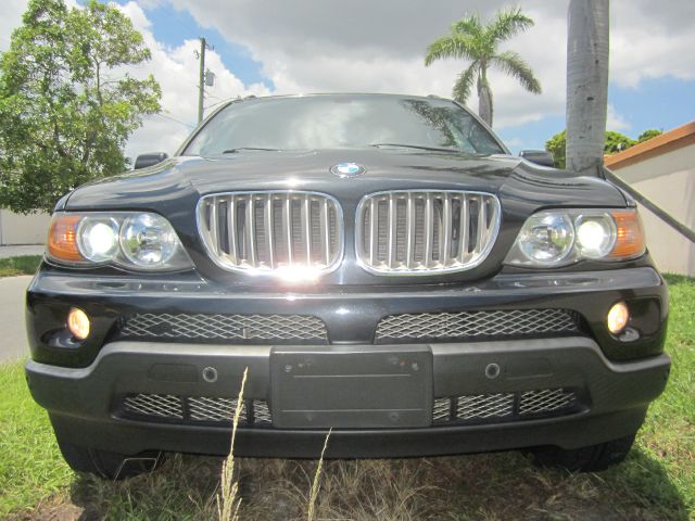 BMW X5 Luxury 4WD SUV