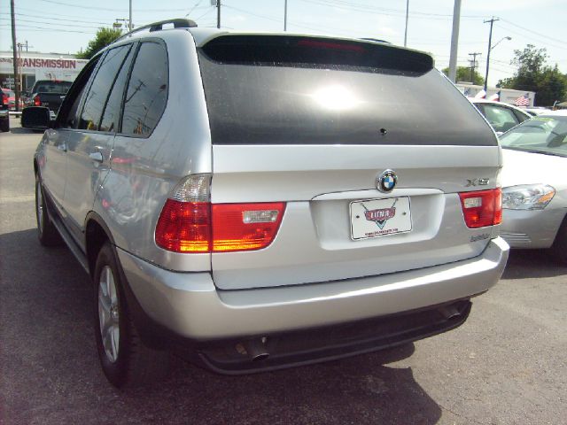 BMW X5 2006 photo 2