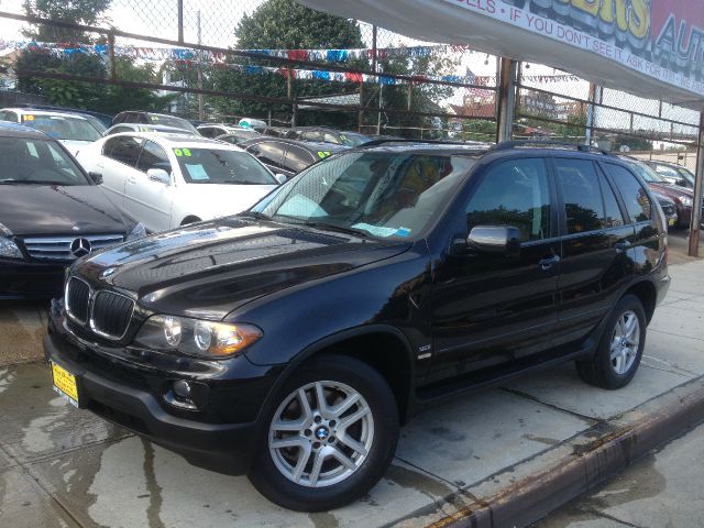 BMW X5 2006 photo 2