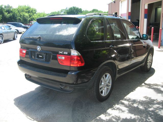 BMW X5 2006 photo 2