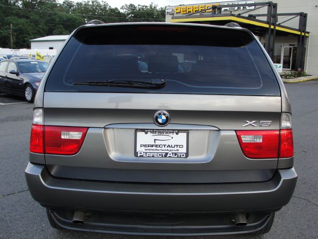 BMW X5 2006 photo 2