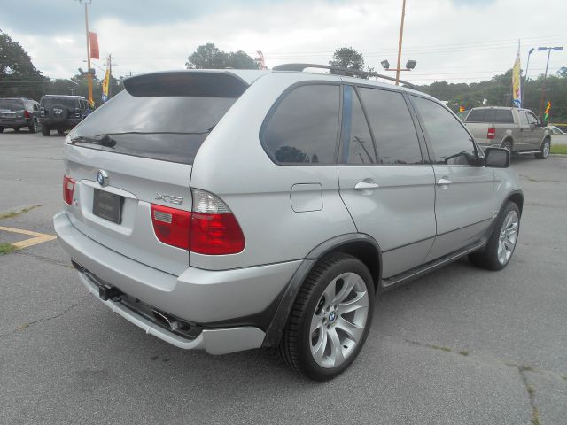 BMW X5 2006 photo 2