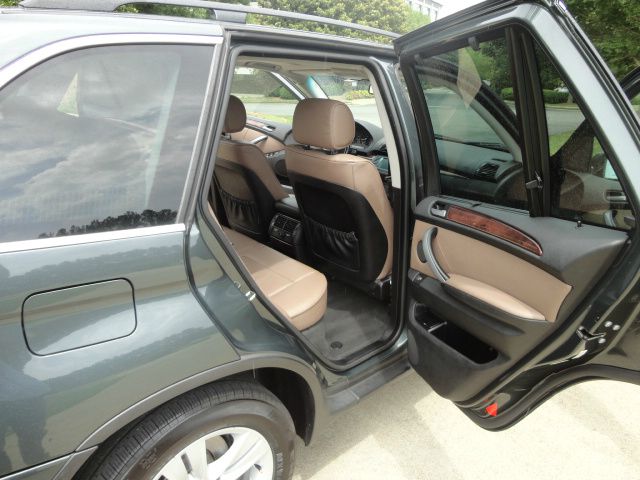 BMW X5 2006 photo 2