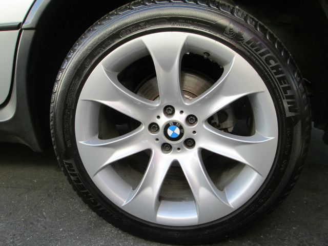 BMW X5 2006 photo 2