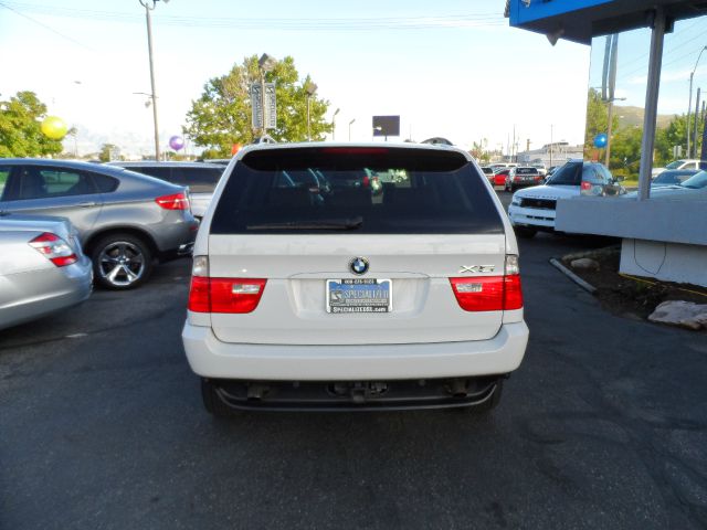 BMW X5 2006 photo 2