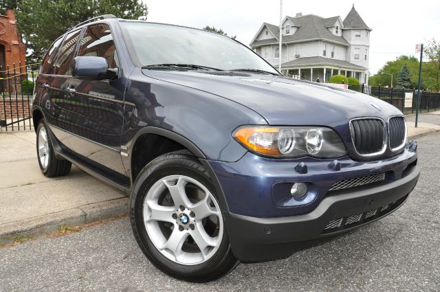 BMW X5 2006 photo 2