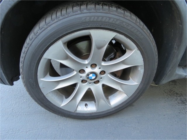 BMW X5 2006 photo 2