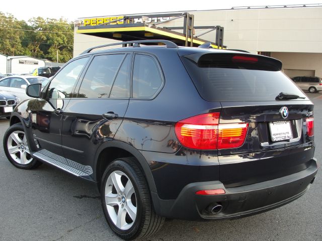 BMW X5 2007 photo 2