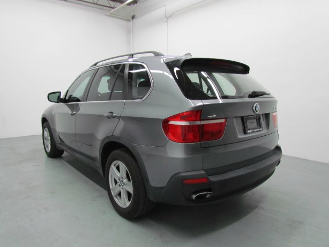 BMW X5 2007 photo 2