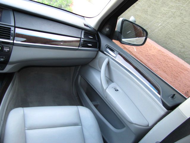 BMW X5 2007 photo 2