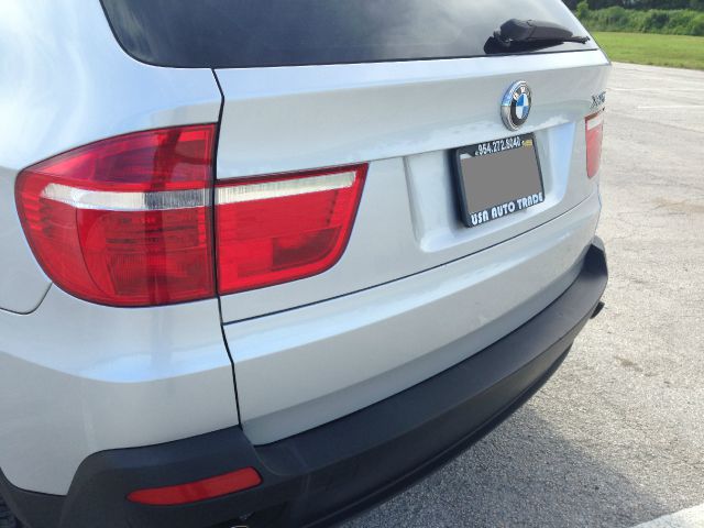 BMW X5 2007 photo 2