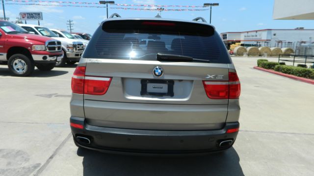 BMW X5 2007 photo 2