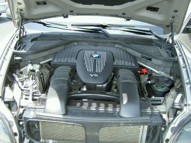 BMW X5 2008 photo 2