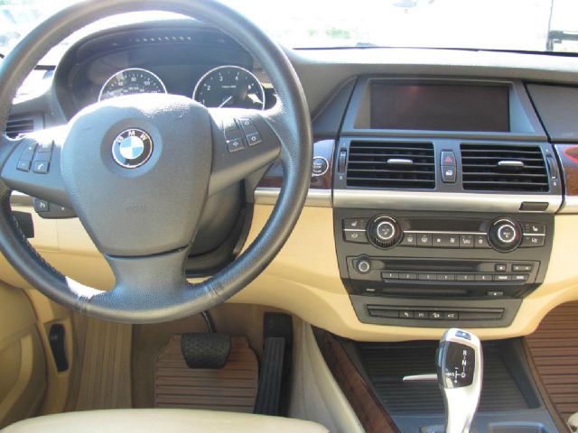 BMW X5 2008 photo 1