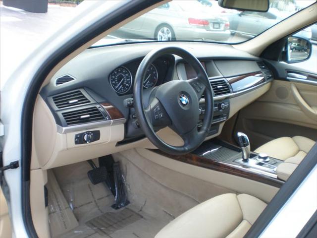 BMW X5 2008 photo 2