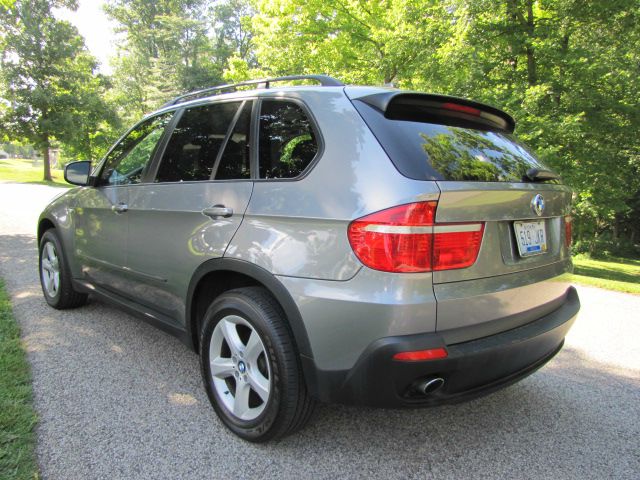 BMW X5 2008 photo 2