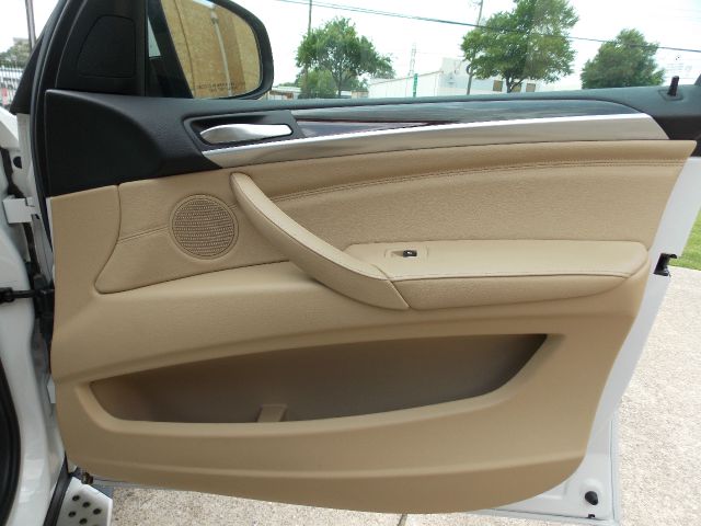 BMW X5 2009 photo 16