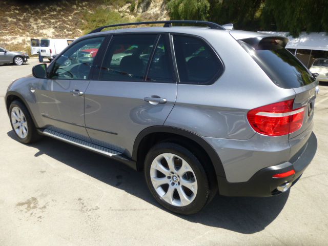 BMW X5 2009 photo 2