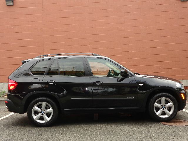 BMW X5 2009 photo 1