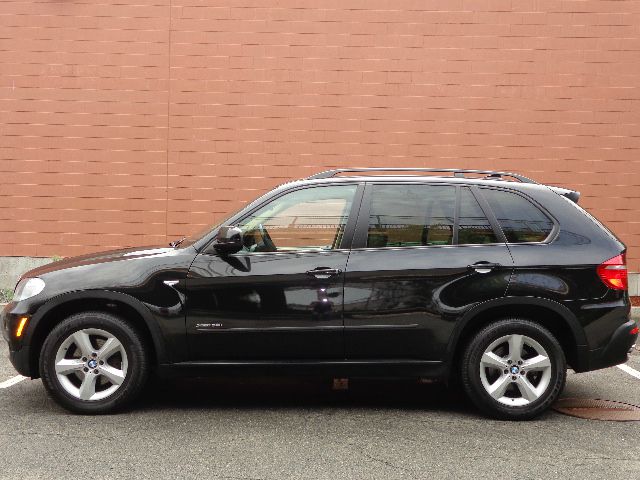 BMW X5 2009 photo 2