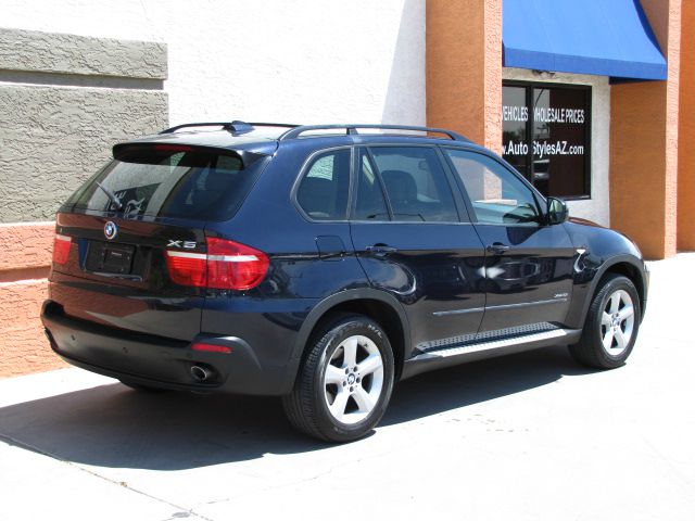 BMW X5 2009 photo 2