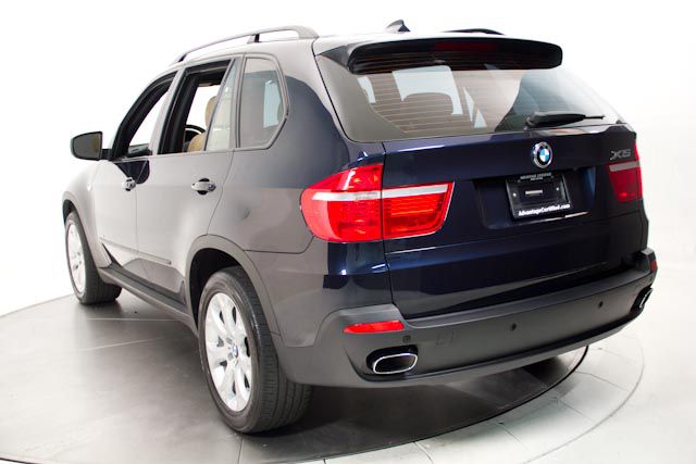 BMW X5 2010 photo 2