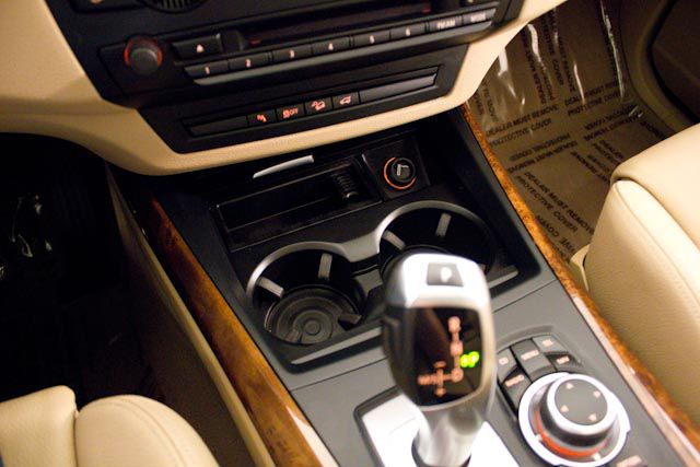 BMW X5 2010 photo 24