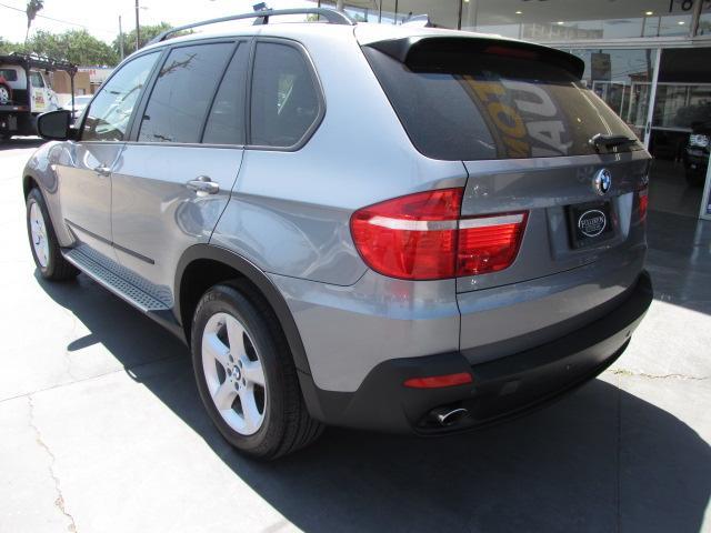 BMW X5 2010 photo 12