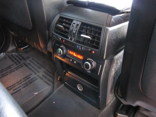 BMW X5 2010 photo 20