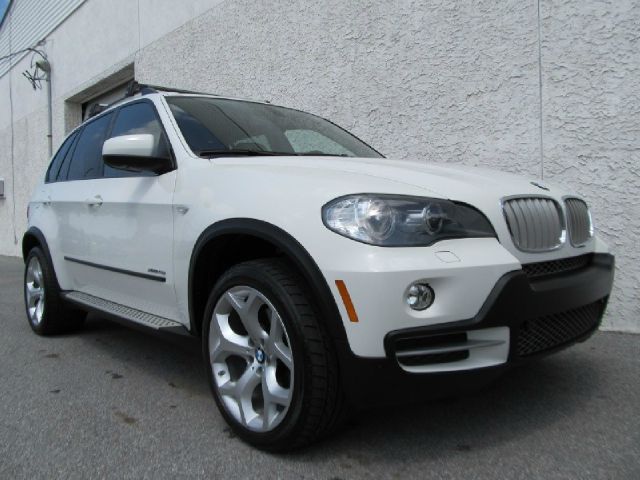 BMW X5 2010 photo 2