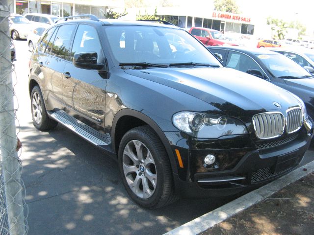 BMW X5 2010 photo 1