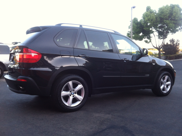 BMW X5 2010 photo 4