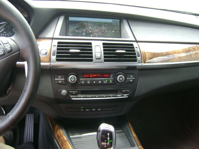 BMW X5 2010 photo 5