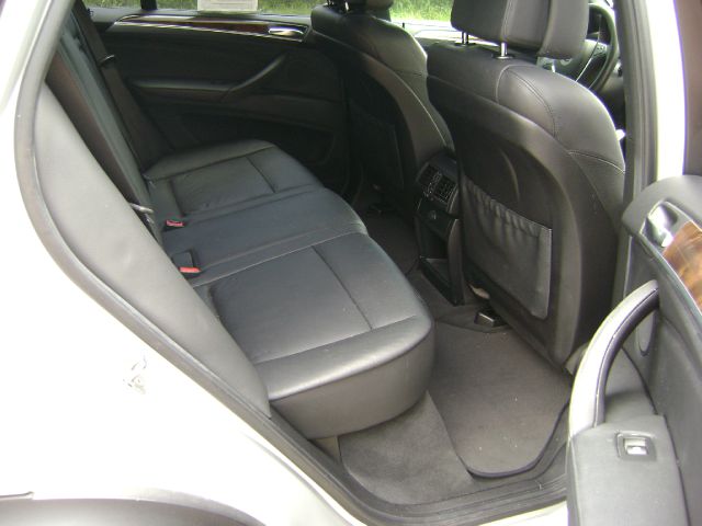 BMW X5 2010 photo 7