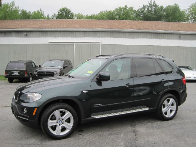 BMW X5 2010 photo 1