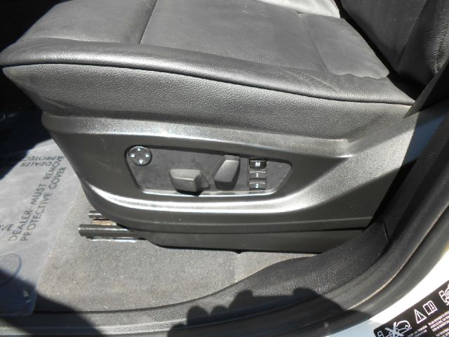 BMW X5 2011 photo 10