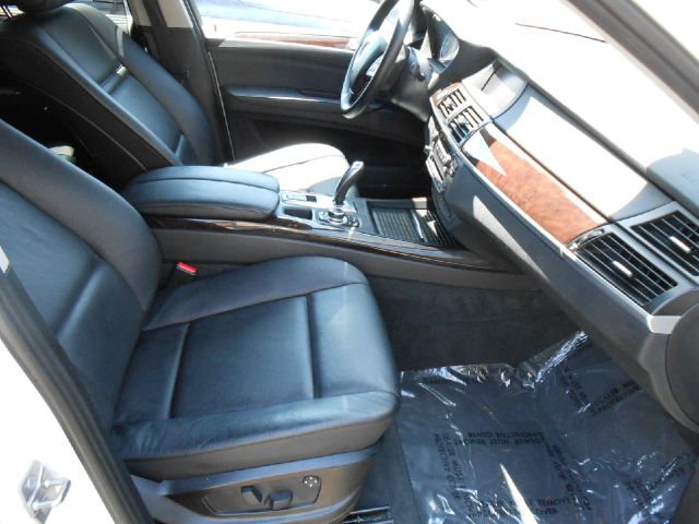 BMW X5 2011 photo 16