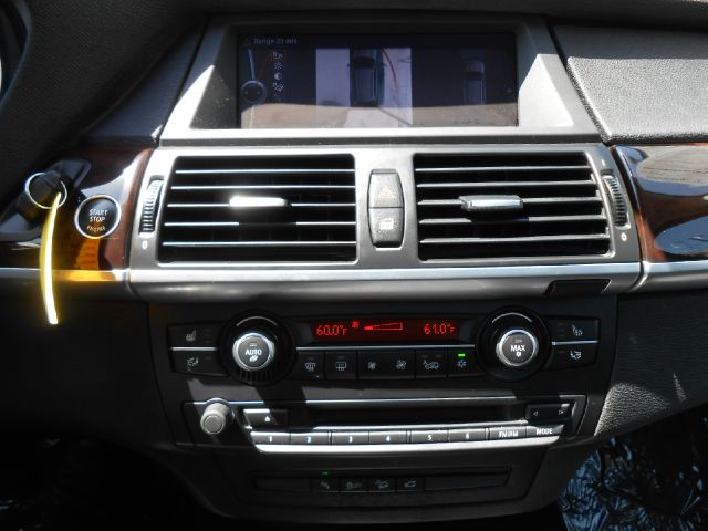 BMW X5 2011 photo 20