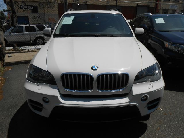 BMW X5 2011 photo 4