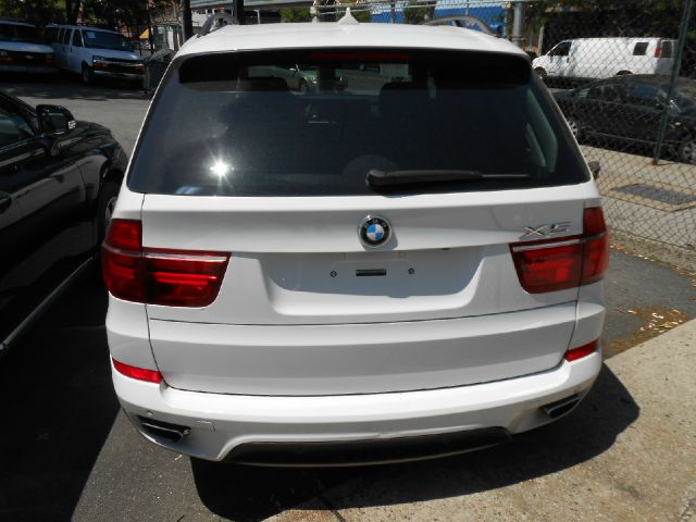 BMW X5 2011 photo 5