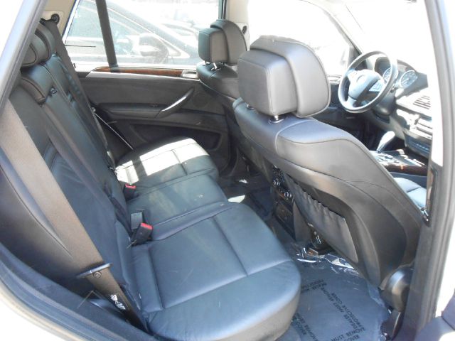 BMW X5 2011 photo 6