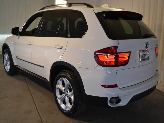 BMW X5 2011 photo 3