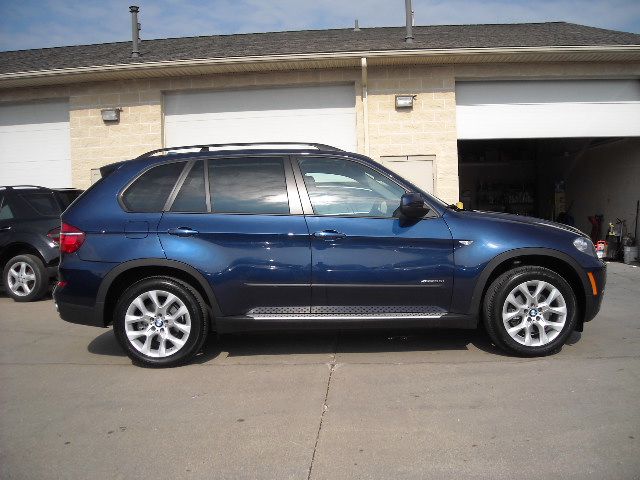 BMW X5 2011 photo 1