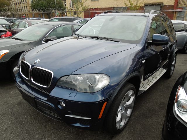 BMW X5 2011 photo 2