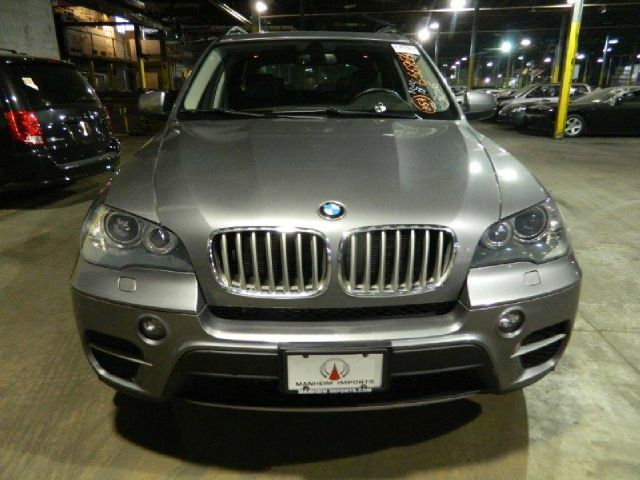 BMW X5 2011 photo 2