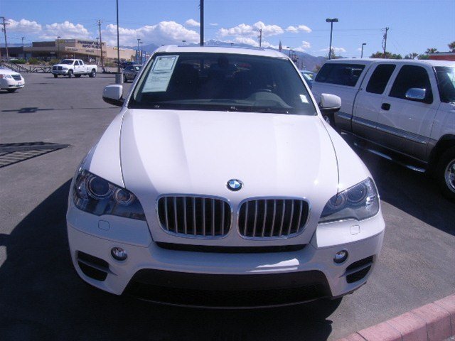 BMW X5 2011 photo 1