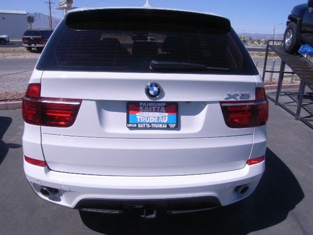 BMW X5 2011 photo 2