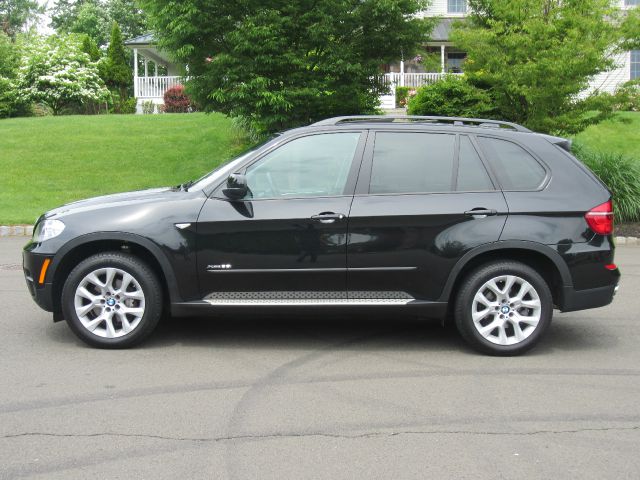 BMW X5 300M SUV