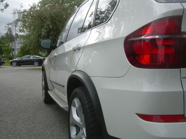 BMW X5 2012 photo 1